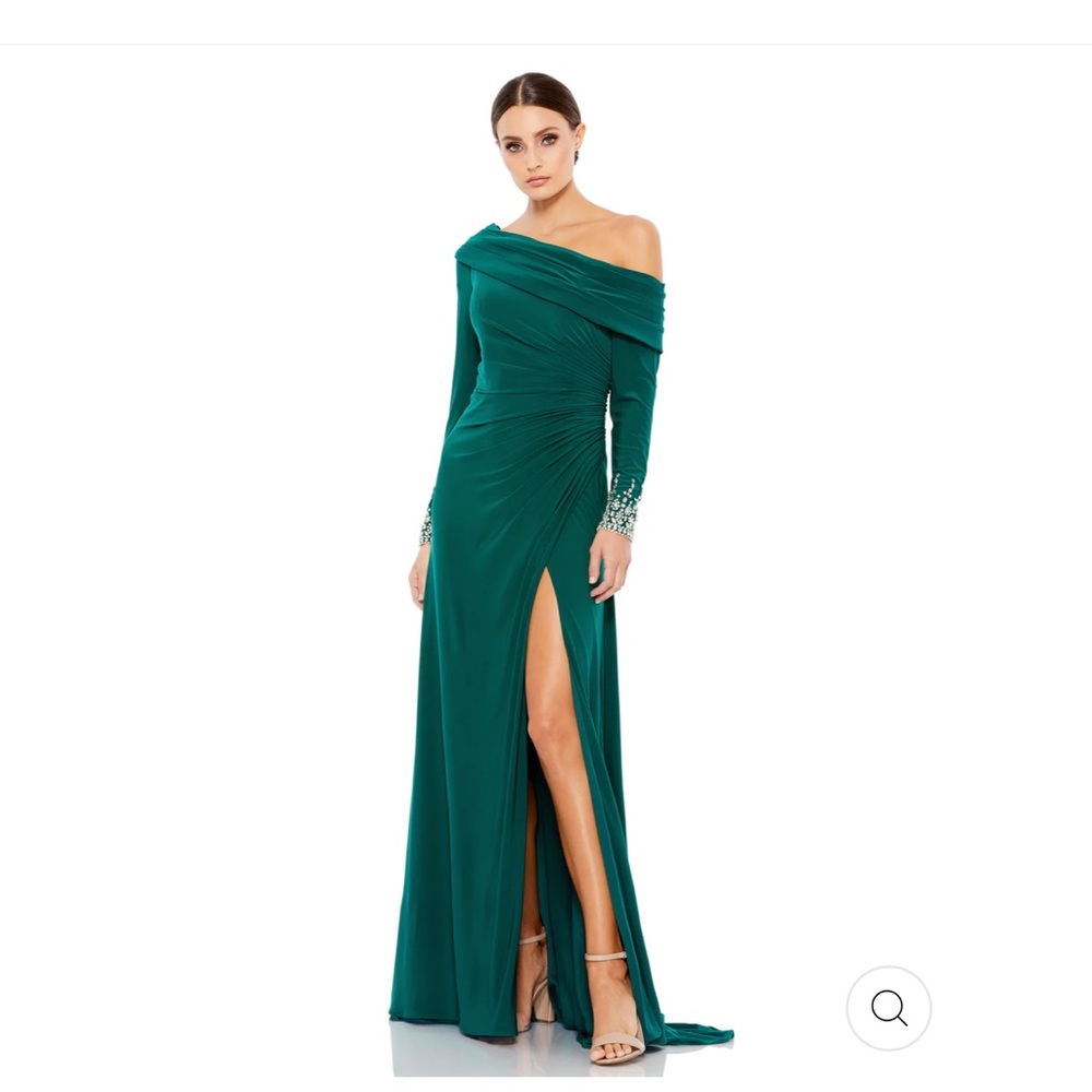 MAC DUGGAL BEADED CUFF DROP SHOULDER FAUX WRAP GOWN SIZE 0 EMERALD GREEN #12231